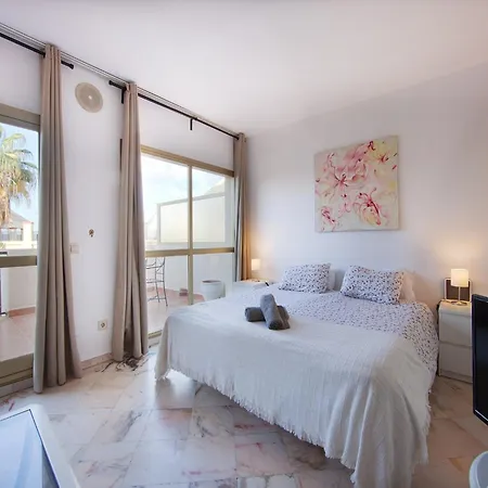 Studio In Marbella With Beachfront Pool *