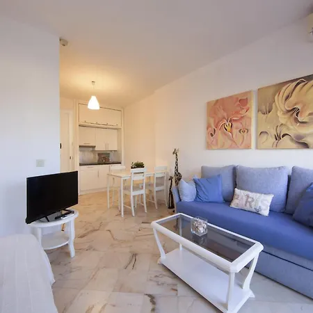 Apartment Studio In Marbella With Beachfront Pool *