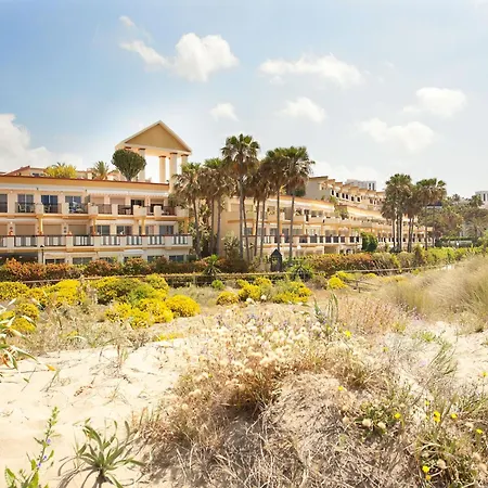 Apartment Studio In Marbella With Beachfront Pool