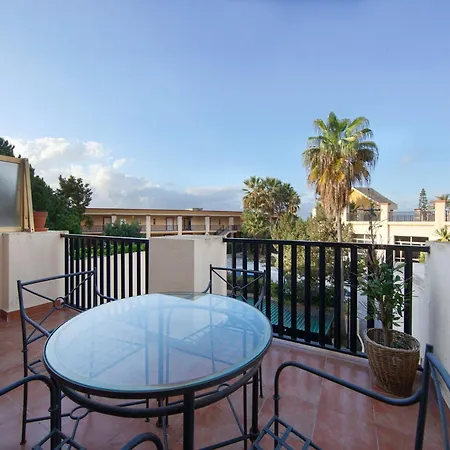 Apartment Studio In Marbella With Beachfront Pool